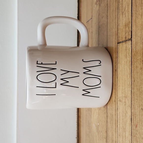 Rae Dunn I Love My Moms - Picture 1 of 2